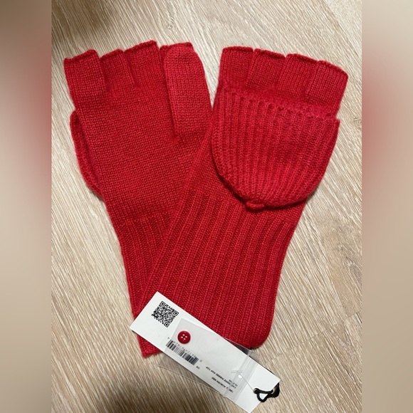 White+Warren Cashmere Ribbed Pop Top Gloves AUBURN RED for Christmas - Picture 3 of 6